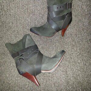 MEA SHADOW-Cassandra-Khaki Suede & Leather Harness Boots Bootie-SZ 6-NEW